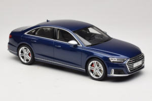 Audi S8 D5 Blå GT Spirit 1:18 GT313 Resin — bild 4 av 6