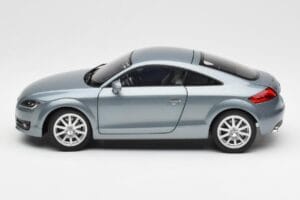 Audi TT 8J Condor Grå Minichamps 1:18 5010500415 Metall — bild 4 av 8