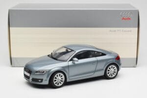 Audi TT 8J Condor Grå Minichamps 1:18 5010500415 Metall — bild 8 av 8