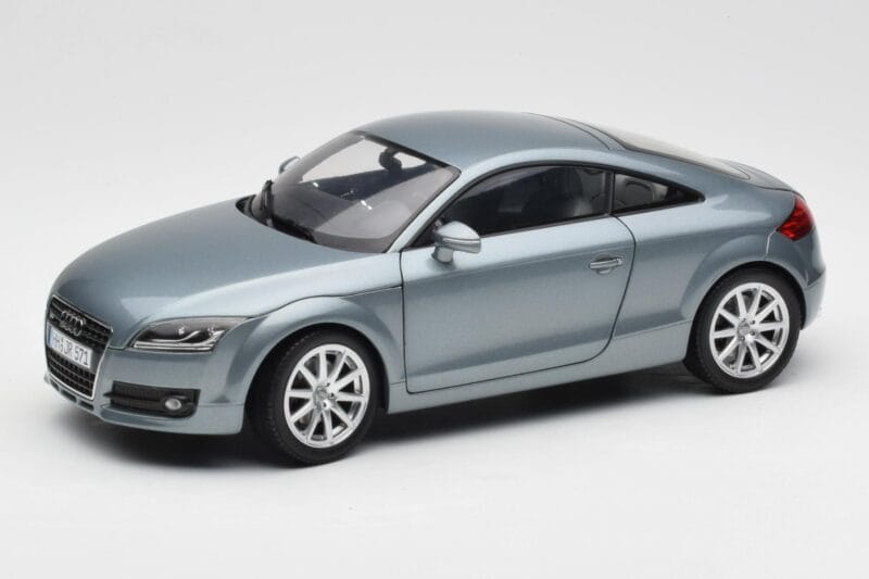 Audi TT 8J Condor Grå Minichamps 1:18 5010500415 Metall