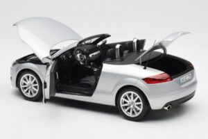 Audi TT 8J Roadster Ljussilver Minichamps 1:18 5010500515 Metall — bild 5 av 8