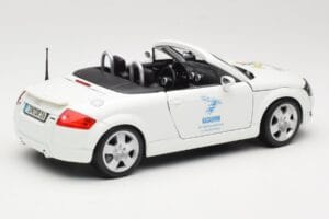 Audi TT 8N Cabriolet Vit Maisto 1:18 56065 Metall — bild 3 av 8