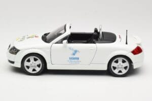 Audi TT 8N Cabriolet Vit Maisto 1:18 56065 Metall — bild 4 av 8