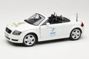 Audi TT 8N Cabriolet Vit Maisto 1:18 56065 Metall