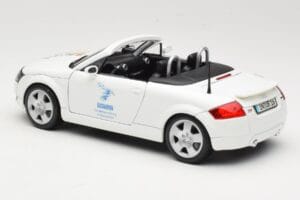 Audi TT 8N Cabriolet Vit Maisto 1:18 56065 Metall — bild 7 av 8