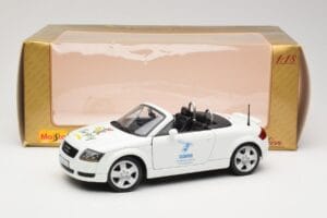 Audi TT 8N Cabriolet Vit Maisto 1:18 56065 Metall — bild 8 av 8