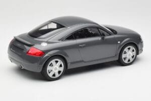 Audi TT 8N Coupe Grey Metallic Minichamps 1:18 155017020 Metall — bild 2 av 6