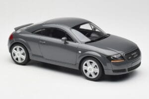 Audi TT 8N Coupe Grey Metallic Minichamps 1:18 155017020 Metall — bild 4 av 6