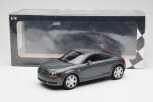 Audi TT 8N Coupe Grey Metallic Minichamps 1:18 155017020 Metall — bild 6 av 6