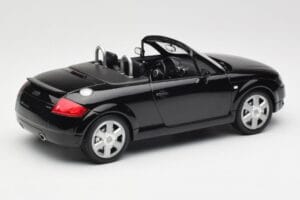 Audi TT 8N Roadster Black Metallic Minichamps 1:18 155017030 Metall — bild 2 av 6