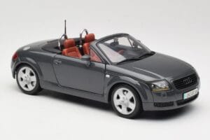 Audi TT 8N Roadster Grå Maisto 1:18 50346 Metall — bild 6 av 8