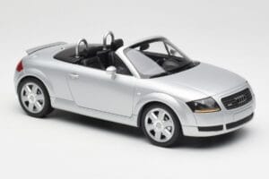 Audi TT 8N Roadster Silver Metallic Minichamps 1:18 155017031 Metall — bild 4 av 6