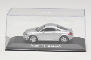 Audi TT 8N Silver Minichamps 1:43 5019800423 Metall — bild 4 av 5