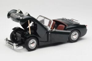 Austin-Healey Sprite Leaf Green Revell 1:18 08837 Metall — bild 2 av 8
