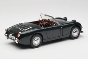 Austin-Healey Sprite Leaf Green Revell 1:18 08837 Metall — bild 3 av 8