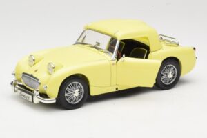 Austin-Healey Sprite Mk1 Gul Revell 1:18 8835 Metall — bild 2 av 8