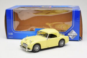 Austin-Healey Sprite Mk1 Gul Revell 1:18 8835 Metall — bild 8 av 8