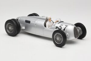 Auto Union Type C #57 H. Stuck Winner Shelsley Walsh Hill Climb 1936 Minichamps 1:18 155361057 Metall — bild 4 av 6