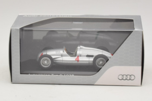 Auto Union Typ D #4 Silver Minichamps 1:43 5030900703 Metall — bild 4 av 4