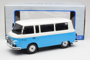 Barkas B1000 Blå & Vit MCG 1:18 MCG18007 Metall — bild 2 av 6