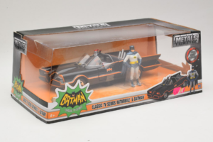 Batmobile Med Batman-figur Metals Diecast 1:24 98259 Metall — bild 2 av 3