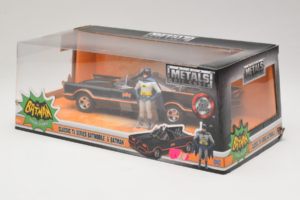 Batmobile Med Batman-figur Metals Diecast 1:24 98259 Metall — bild 3 av 3