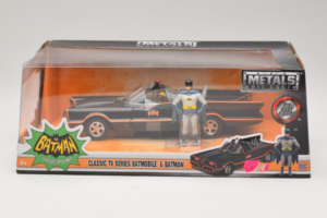Batmobile Med Batman-figur Metals Diecast 1:24 98259 Metall