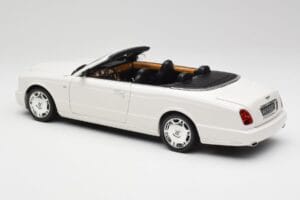 Bentley Azure Glacier White Minichamps 1:18 100139502 Metall — bild 7 av 8
