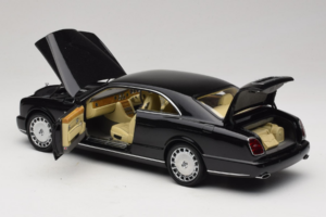 Bentley Brooklands Svart Minichamps 1:18 100139600 Metall — bild 5 av 8