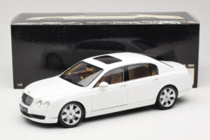 Bentley Continental Flying Spur Vit Minichamps 1:18 100139461 Metall — bild 8 av 8