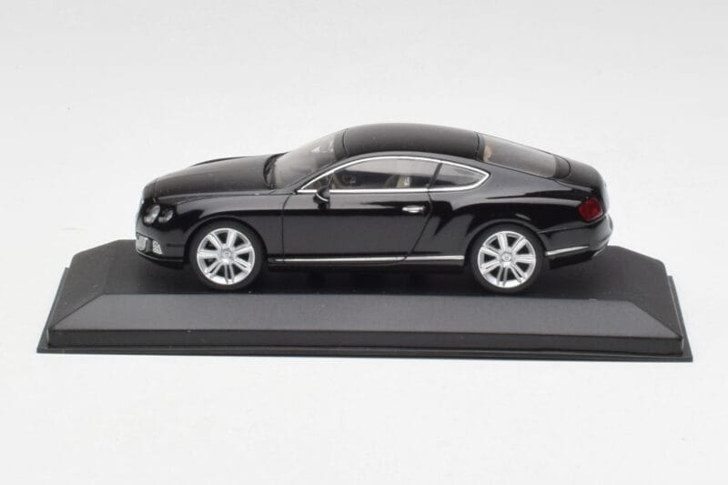 Bentley Continental GT Beluga Svart Minichamps 1:43 436139980 Metall