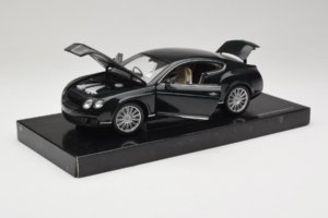 Bentley Continental GT British Racing Green Minichamps 1:18 BL570 Metall — bild 2 av 8