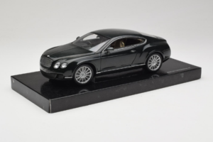 Bentley Continental GT British Racing Green Minichamps 1:18 BL570 Metall — bild 3 av 8