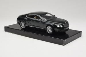Bentley Continental GT British Racing Green Minichamps 1:18 BL570 Metall — bild 6 av 8