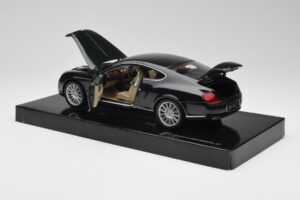Bentley Continental GT Cumbrian Grön Minichamps 1:18 103139623 Metall — bild 5 av 8