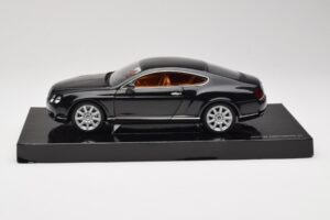 Bentley Continental GT Midnight Emerald Minichamps 1:18 BL389 Metall — bild 4 av 8