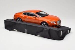 Bentley Continental GT Orange Metallic Minichamps 1:18 100139921 Metall — bild 6 av 8