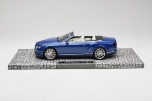 Bentley Continental GT Speed Cabriolet Blå Minichamps 1:18 107139331 Metall — bild 3 av 6