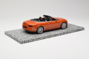 Bentley Continental GT Speed Cabriolet Orange Metallic Minichamps 1:18 107139430 Metall — bild 2 av 6