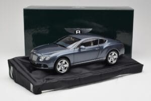 Bentley Continental GT Thunder Grå Minichamps 1:18 BL835 — bild 8 av 8