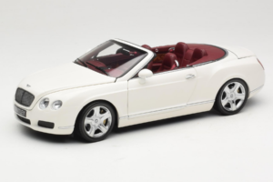 Bentley Continental GTC Vit Minichamps 1:18 100139032 Metall