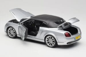 Bentley Continental Supersports Cabriolet 1:a Generation Silver Bburago 1:18 18-11037S Metall — bild 5 av 8