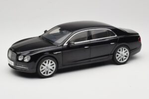 Bentley Flying Spur W12 Onyx Black Kyosho 1:18 08891NX Metall