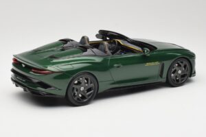 Bentley Mulliner Bacalar Scarab Green TopSpeed 1:18 TS0448 Resin — bild 2 av 6