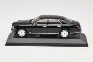 Bentley Mulsanne Svart Minichamps 1:43 436139900 Metall