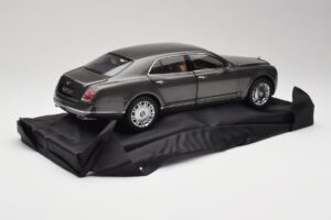 Bentley Mulsanne Brodgar Metallic Minichamps 1:18 BL843 Metall — bild 3 av 8