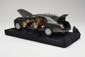 Bentley Mulsanne Brodgar Metallic Minichamps 1:18 BL843 Metall — bild 5 av 8