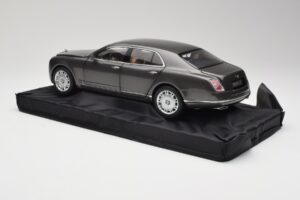Bentley Mulsanne Brodgar Metallic Minichamps 1:18 BL843 Metall — bild 7 av 8