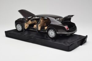 Bentley Mulsanne Burnt Oak Minichamps 1:18 100139905 Metall — bild 5 av 8