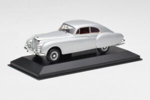 Bentley R-Type Continental Silver Minichamps 1:43 436139421 Metall — bild 2 av 4